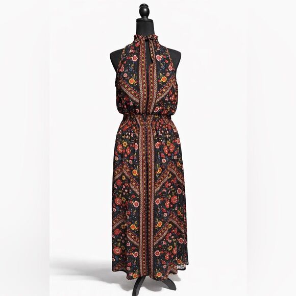 Dresses & Skirts - Boho Floral Mock Neck long Dress Medium